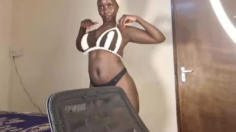 Snapshot of lovely_princes1 chatting on 01/30/25, 04:16 I am witty online show from 01/30/25, 04:16