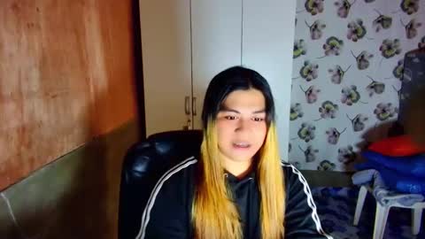 lovely_ricaxxx online show from 10/13/25, 01:22