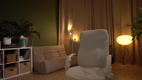 Snapshot of lovely_tammy chatting on 11/26/25, 01:12 Very miss youWill be back soon Tammy online show from 11/26/25, 01:12