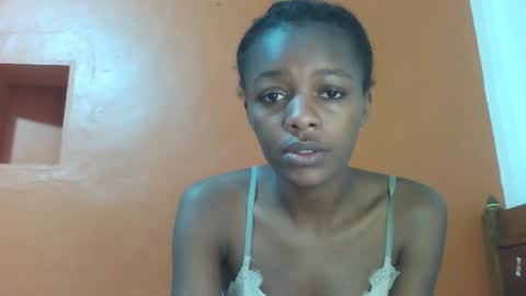 Lovely yvonne online show from 10/11/25, 02:59