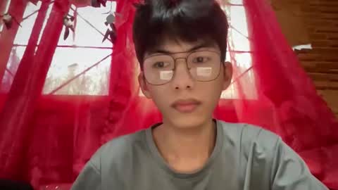 Snapshot of lovelyboy_jm chatting on 05/09/26, 04:28 lovelyboy_jm online show from 05/09/26, 04:28