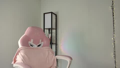lovelycaroll online show from 02/01/25, 11:10