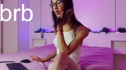lovelycaroll online show from 02/23/25, 12:27