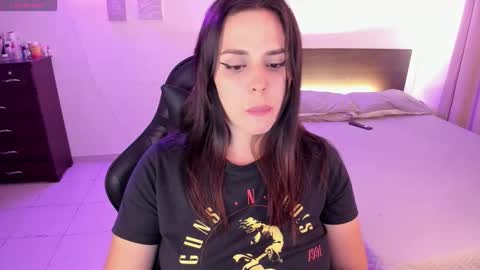Snapshot of lovelydollyxx_ chatting on 03/30/26, 07:37 lovely online show from 03/30/26, 07:37