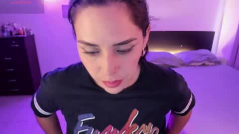 Snapshot of lovelydollyxx_ chatting on 04/12/26, 05:40 lovely online show from 04/12/26, 05:40