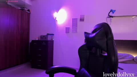 Snapshot of lovelydollyxx_ chatting on 04/18/26, 07:07 lovely online show from 04/18/26, 07:07