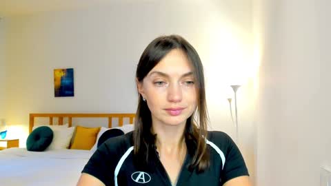 Snapshot of lovelyeemia chatting on 12/02/24, 10:07 Mia online show from 12/02/24, 10:07