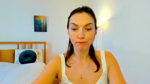 Snapshot of lovelyeemia chatting on 12/19/24, 10:56 Mia online show from 12/19/24, 10:56