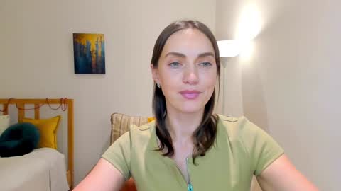 Snapshot of lovelyeemia chatting on 12/29/24, 02:42 Mia online show from 12/29/24, 02:42