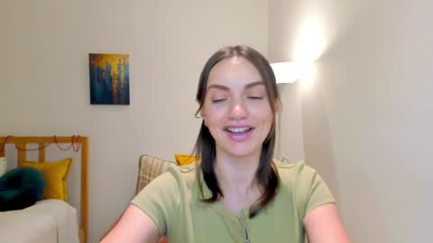 Snapshot of lovelyeemia chatting on 12/29/24, 05:44 Mia online show from 12/29/24, 05:44