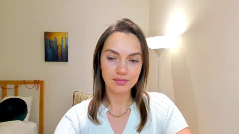 Snapshot of lovelyeemia chatting on 12/30/24, 01:25 Mia online show from 12/30/24, 01:25