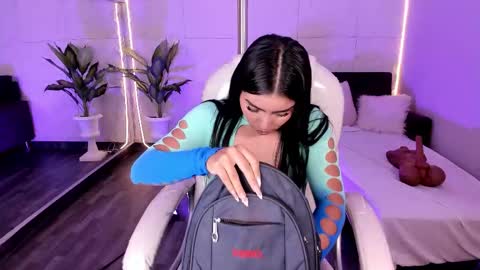 Lovely online show from 11/28/25, 05:37