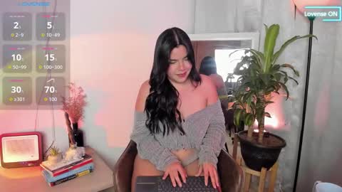 Valerie online show from 10/22/25, 01:39