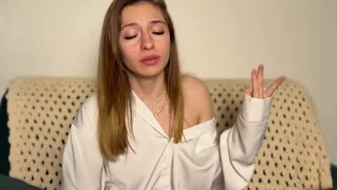 Kate only online show from 05/10/26, 04:23