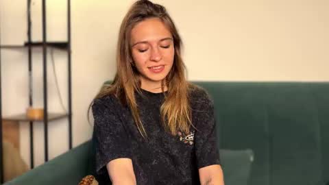 Kate only online show from 06/02/26, 02:30