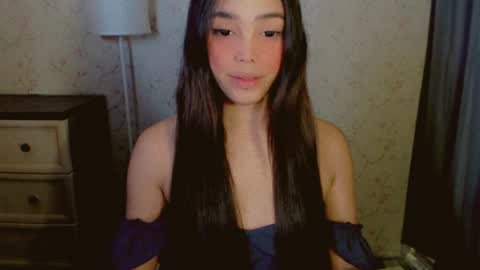 Snapshot of lovelylaiza chatting on 06/25/26, 07:24 Cutie Laiza online show from 06/25/26, 07:24