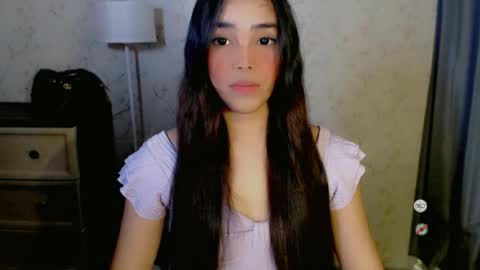 Snapshot of lovelylaiza chatting on 06/27/26, 08:19 Cutie Laiza online show from 06/27/26, 08:19