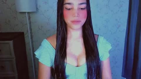 Snapshot of lovelylaiza chatting on 07/09/26, 09:46 Cutie Laiza online show from 07/09/26, 09:46