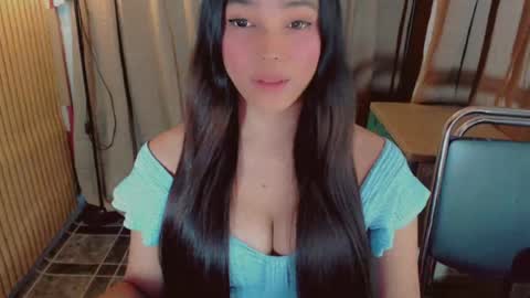 Snapshot of lovelylaiza chatting on 07/31/26, 09:52 Cutie Laiza online show from 07/31/26, 09:52