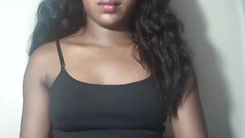 lovelylarra online show from 03/31/26, 09:59