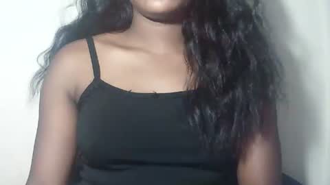 lovelylarra online show from 04/03/26, 07:28