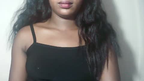 lovelylarra online show from 04/03/26, 07:34