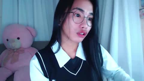 Snapshot of lovelymae18 chatting on 12/03/24, 03:44 lovelymae18 online show from 12/03/24, 03:44