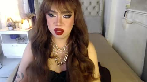 Snapshot of lovelymarie69 chatting on 02/02/25, 05:48 Rebeca online show from 02/02/25, 05:48