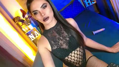 lovelymiss_shyna11 online show from 06/11/26, 04:05