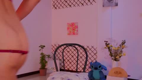 Snapshot of lovelymoon_ chatting on 05/15/26, 05:14 lovelymoon_ online show from 05/15/26, 05:14
