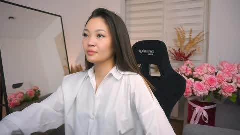 kim online show from 01/12/25, 06:59