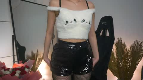 kim online show from 02/01/25, 08:37