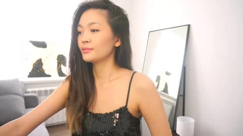 kim online show from 03/05/25, 10:11