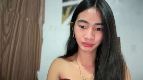 lovelyours_kishia online show from 05/10/26, 03:44