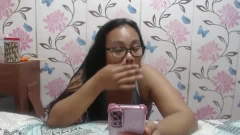 Snapshot of lovelyquey chatting on 01/22/25, 02:37 Angelquey online show from 01/22/25, 02:37