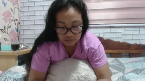 Snapshot of lovelyquey chatting on 02/14/25, 08:48 Angelquey online show from 02/14/25, 08:48