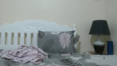Snapshot of lovelyquey chatting on 09/17/25, 07:37 Angelquey online show from 09/17/25, 07:37