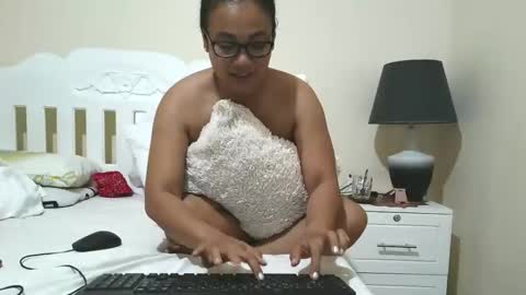 Angelquey online show from 05/10/26, 10:37