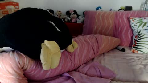 lovelywoman22 online show from 03/01/25, 05:42