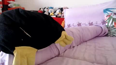 Snapshot of lovelywoman22 chatting on 11/20/25, 07:30 lovelywoman22 online show from 11/20/25, 07:30