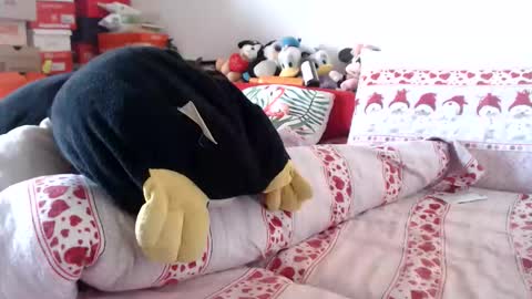 Snapshot of lovelywoman22 chatting on 12/14/25, 08:09 lovelywoman22 online show from 12/14/25, 08:09