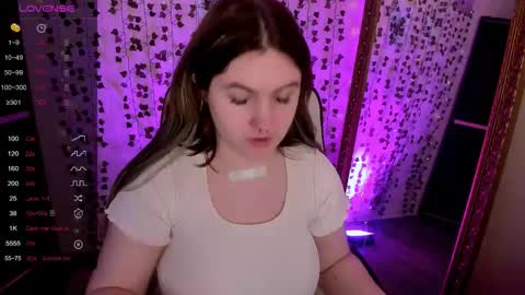 Snapshot of lovelyy_julia chatting on 03/21/26, 05:56 Julia online show from 03/21/26, 05:56