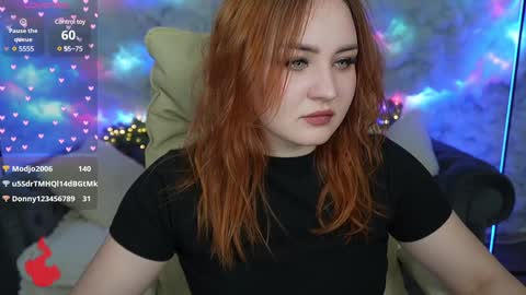 Snapshot of lovelyybell chatting on 12/12/24, 11:36 B E L L online show from 12/12/24, 11:36