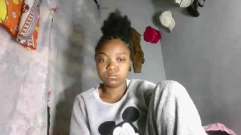 lovemarie08 online show from 04/13/26, 12:49