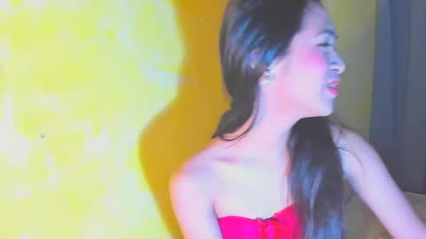 Snapshot of lovemarie19x chatting on 03/22/26, 01:20 pauleen online show from 03/22/26, 01:20