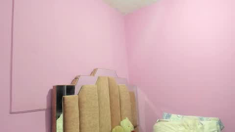 L O V E  online show from 09/09/25, 11:43