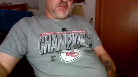 Snapshot of lover010983 chatting on 02/09/26, 08:18 lover010983 online show from 02/09/26, 08:18