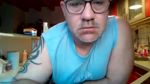 lover010983 online show from 05/31/26, 04:31