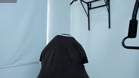 Snapshot of lover_fitnessboy chatting on 12/05/24, 01:28 kevin online show from 12/05/24, 01:28