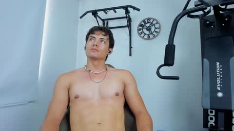 Snapshot of lover_fitnessboy chatting on 01/12/25, 06:49 kevin online show from 01/12/25, 06:49